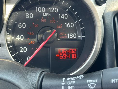 Used 2016 Nissan 370Z Coupe RWD image 30