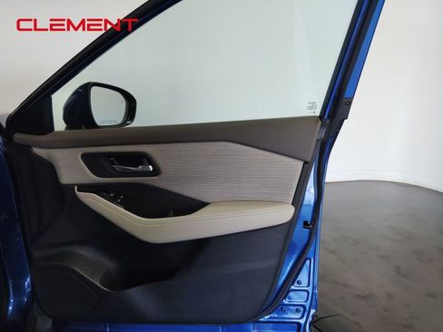Used 2022 Nissan Rogue SV AWD/4WD image 43