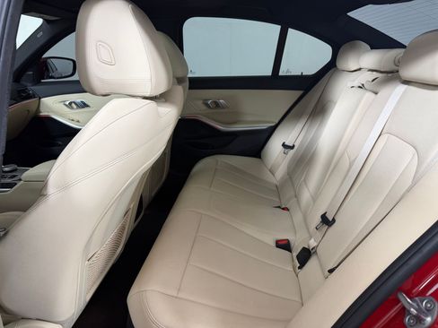 Used 2020 BMW 330i Sedan w/ Convenience Package RWD image 21
