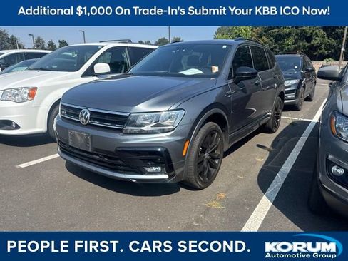 Used 2020 Volkswagen Tiguan SE R-Line AWD/4WD image 1