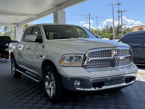Used 2016 RAM 1500 Laramie w/ Convenience Group AWD/4WD image 12
