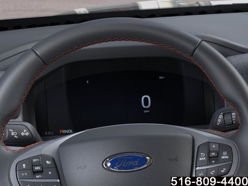 Used 2025 Ford Explorer Active AWD/4WD image 14