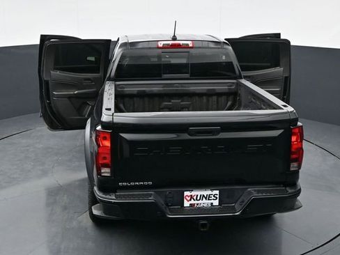 Used 2025 Chevrolet Colorado Trail Boss AWD/4WD image 30