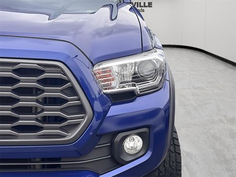 Used 2022 Toyota Tacoma TRD Off-Road image 5