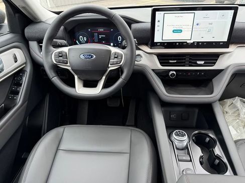 New 2026 Ford Explorer Active w/ Active Comfort Package image 14