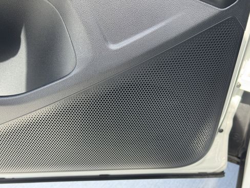 New 2025 Volkswagen Tiguan S image 17