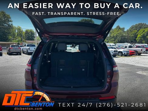 Used 2025 Jeep Grand Cherokee L Laredo AWD/4WD image 28