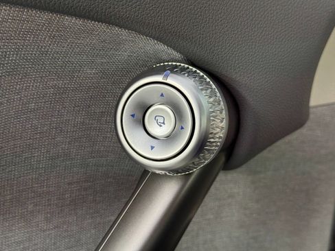 Used 2024 Genesis GV60 RWD w/ Cargo Package image 17