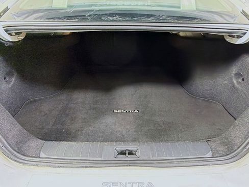 Used 2024 Nissan Sentra SV image 24