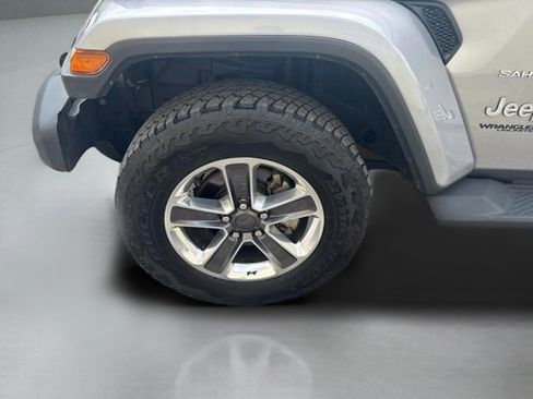 Used 2021 Jeep Wrangler Unlimited Sahara AWD/4WD image 23