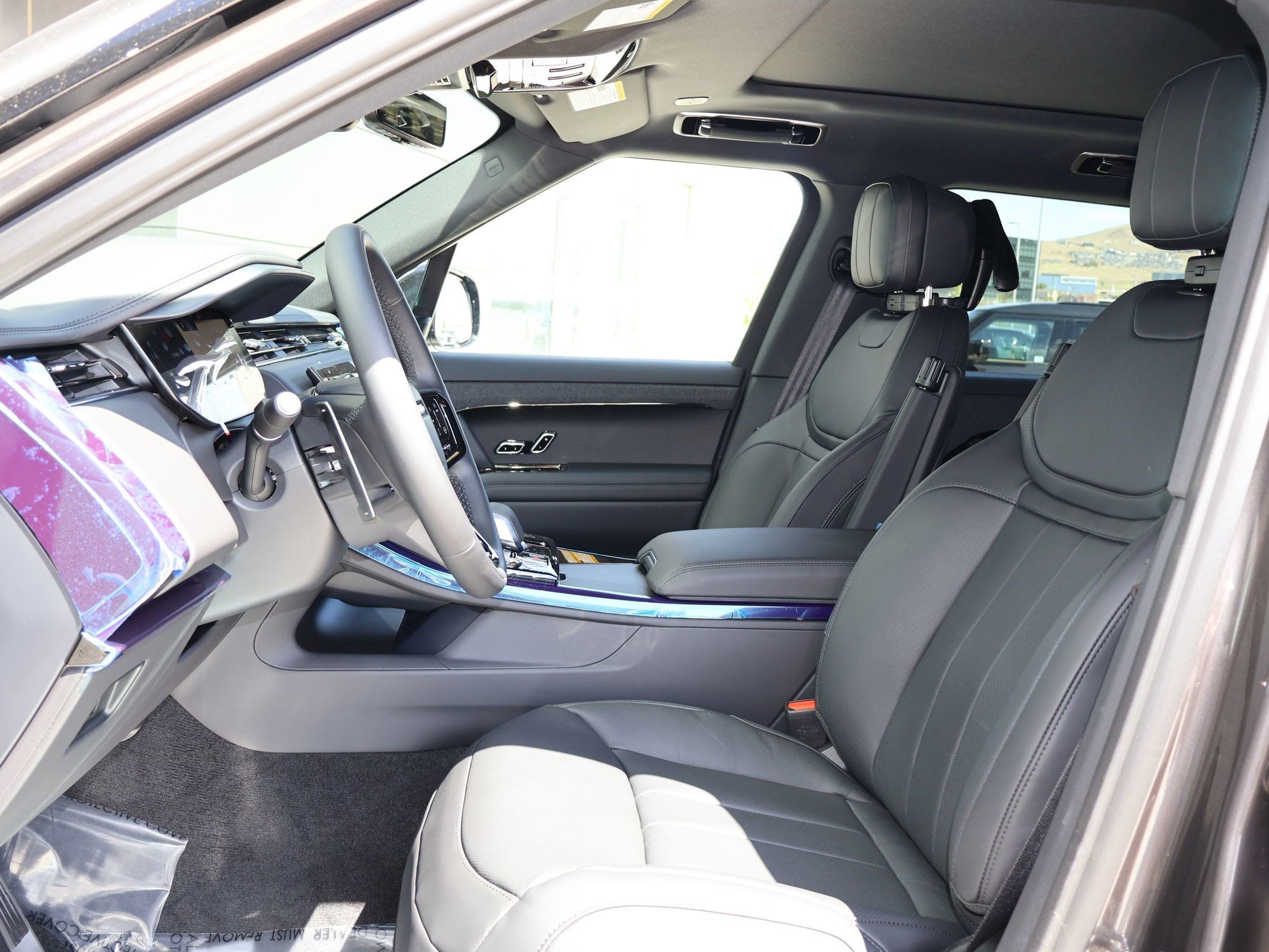 New 2026 Land Rover Range Rover Sport Dynamic SE AWD/4WD image 17