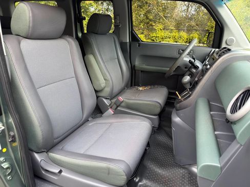 Used 2003 Honda Element EX image 16