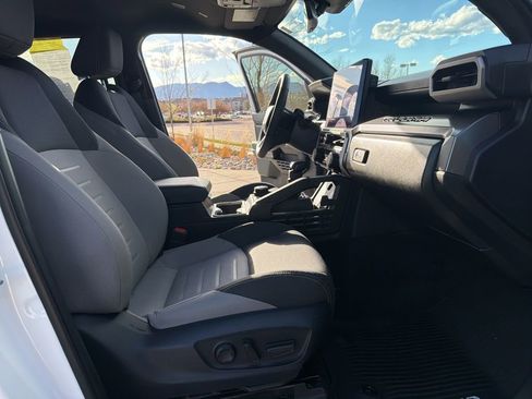 Used 2024 Toyota Tacoma TRD Sport w/ TRD Sport Upgrade Package image 30