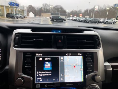 Used 2023 Toyota 4Runner Limited image 14