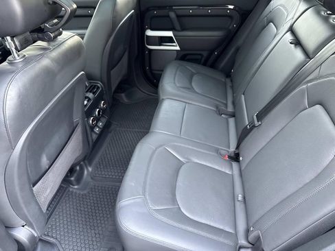 Certified 2024 Land Rover Defender 110 SE AWD/4WD image 15