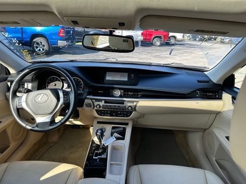 Used 2014 Lexus ES 350 FWD image 7