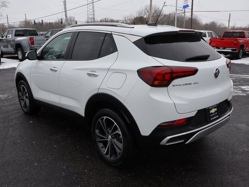 Used 2023 Buick Encore GX Select w/ Safety Package II image 3