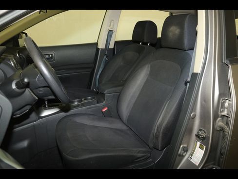 Used 2013 Nissan Rogue S AWD/4WD image 8