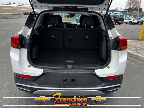 Used 2025 Buick Encore GX Preferred AWD/4WD image 23
