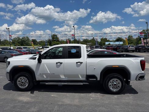 Used 2024 GMC Sierra 2500 Pro AWD/4WD image 8