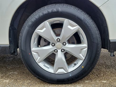 Used 2016 Subaru Forester 2.5i Premium image 5