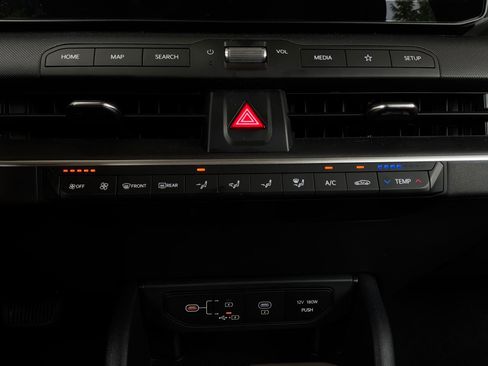 Used 2025 Kia K4 FWD image 28