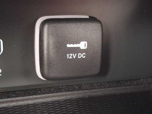Used 2022 Jeep Grand Cherokee Altitude AWD/4WD image 24