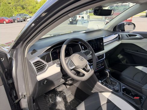New 2026 Volkswagen Taos SEL AWD/4WD image 13
