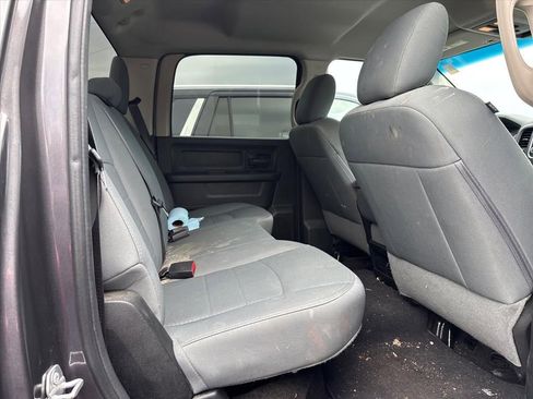 Used 2017 RAM 1500 Express image 20