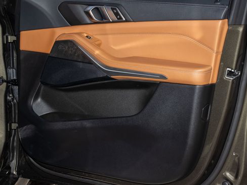 Used 2022 BMW X5 sDrive40i w/ M Sport Package image 15