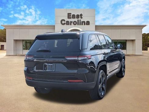 Certified 2024 Jeep Grand Cherokee Altitude AWD/4WD image 3