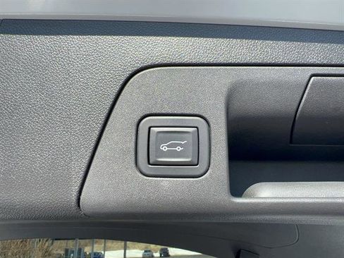 Used 2023 Buick Envision Preferred image 10