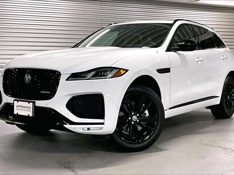 Used 2025 Jaguar F-PACE R-Dynamic S image 1