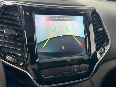 Used 2022 Jeep Cherokee Limited w/ Elite Package image 14