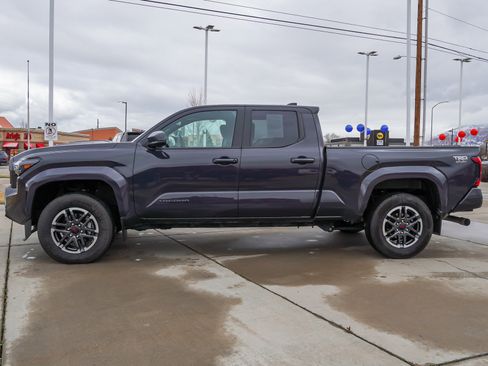 Certified 2024 Toyota Tacoma TRD Sport image 5