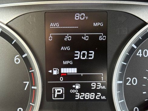 Used 2024 Nissan Kicks S FWD image 11