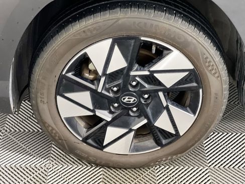 Used 2024 Hyundai Kona SEL FWD image 11