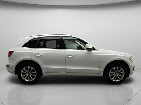 Used 2014 Audi Q5 2.0T Premium w/ Lighting Package AWD/4WD image 7