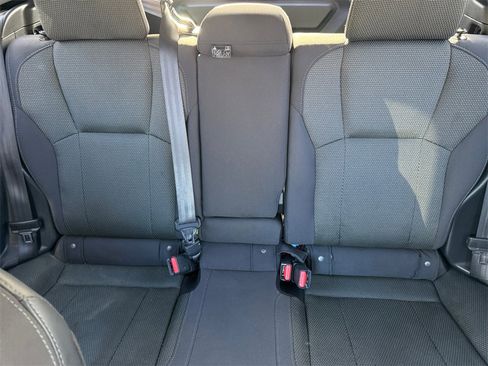 Used 2024 Subaru Crosstrek 2.0i Premium image 16