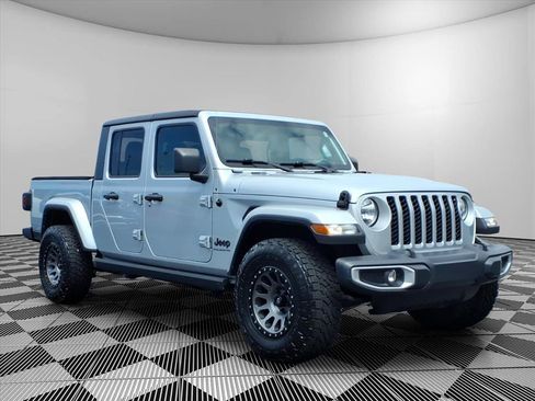 Certified 2023 Jeep Gladiator Sport AWD/4WD image 1
