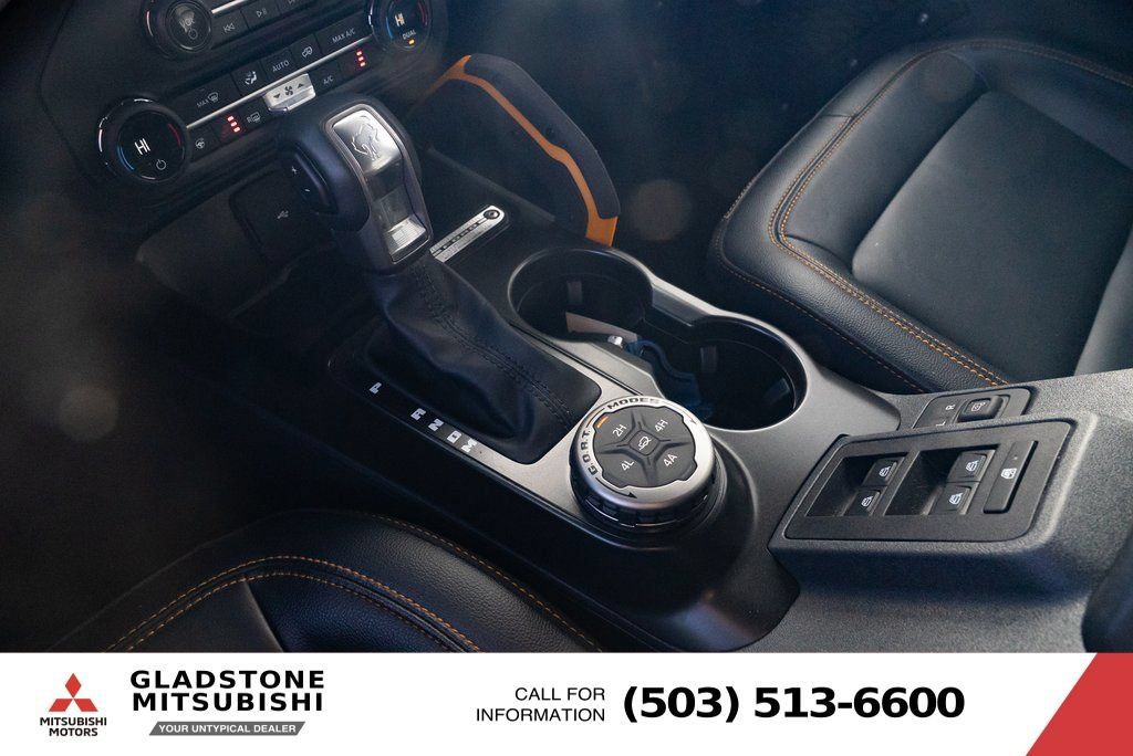 Used 2023 Ford Bronco Badlands AWD/4WD image 17