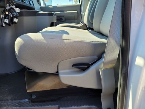 New 2025 Ford E-450 and Econoline 450 Super Duty w/ Power Equipment Group image 9