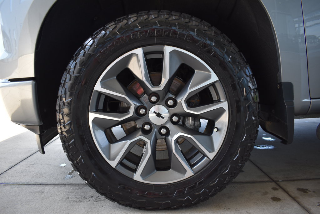 Used 2023 Chevrolet Silverado 1500 RST w/ Z71 Off-Road Package AWD/4WD image 14