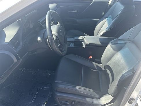 Used 2022 Lexus ES 350 image 9