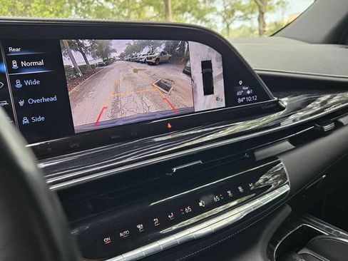 Certified 2022 Cadillac Escalade ESV Sport w/ Touring Package AWD/4WD image 9