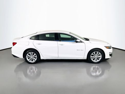 Used 2025 Chevrolet Malibu LT image 8