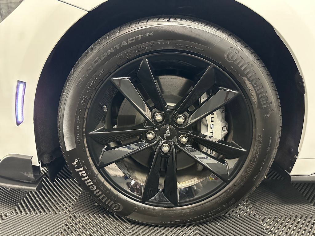 Used 2025 Ford Mustang GT RWD image 36