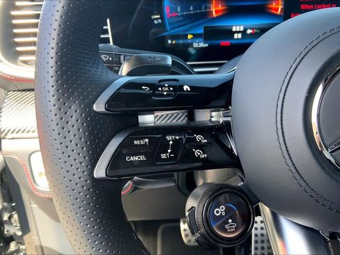 Used 2025 Mercedes-Benz GLE 53 AMG 4MATIC image 23