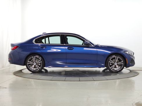 Used 2024 BMW 330i xDrive Sedan w/ Premium Package AWD/4WD image 11