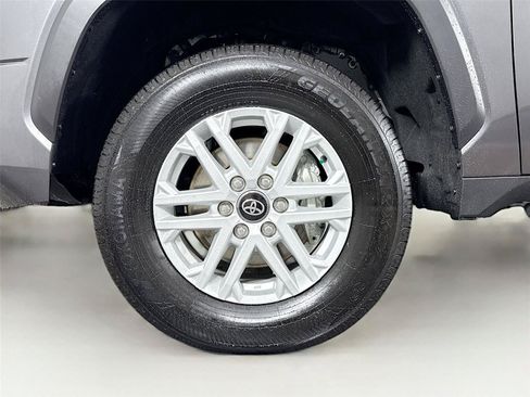 Used 2025 Toyota Tundra SR5 AWD/4WD image 41